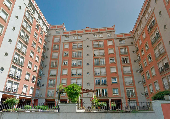 Vista del edificio residencial visto desde fuera